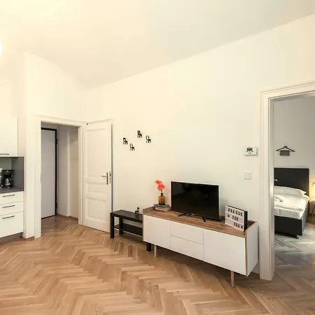 Apartment Rehorova By Pragueforyou